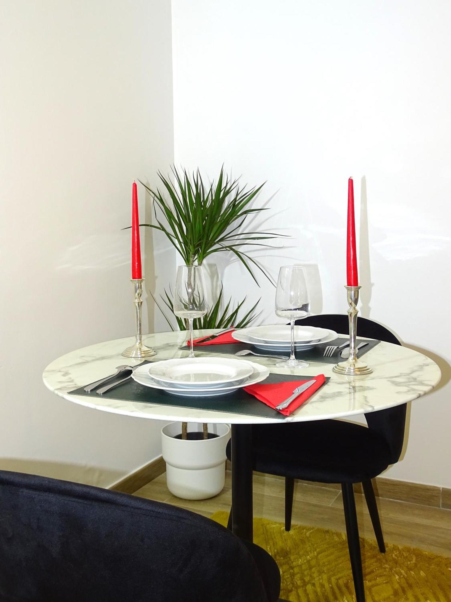 אקס-אן-פרובאנס Tilia Jourdan-Studio Cosy Aix Centre-Cours Mirabeau-Parking-Wifi-Smart Tv-Rue Calme מראה חיצוני תמונה